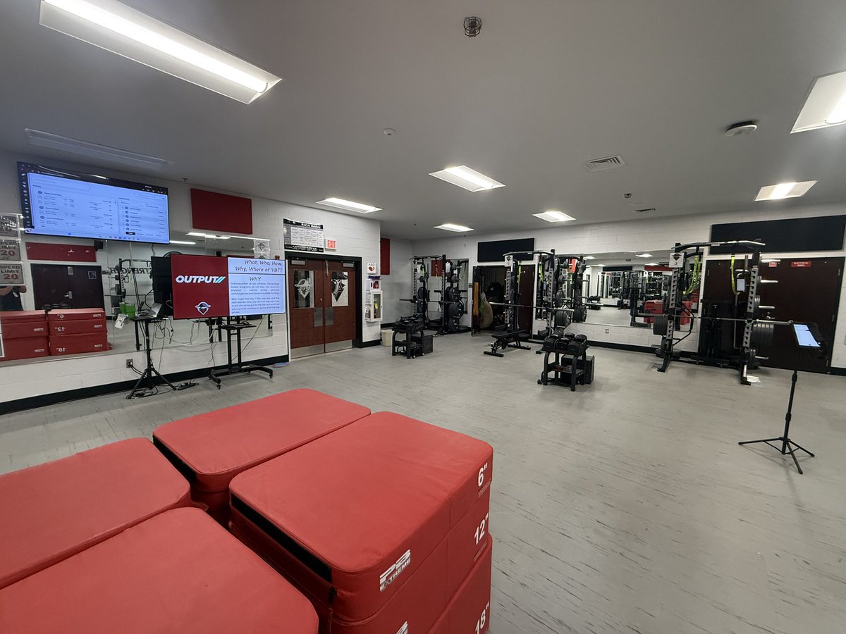 RonnieJankovich's tweet photo. Ready for our Night of Excellence @RaiderSport @OutputSports ready to show off on the iPads. Readiness, mobility, jumps, throws, bench, squat all ready to be put to the test! #TheArmory https://t.co/RBjnxAuryx