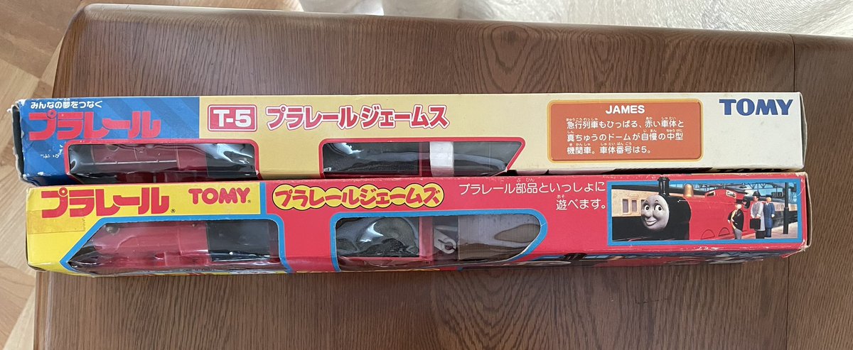 C40D261's tweet photo. #汽車のえほん
#TheRailwaySeries
#きかんしゃトーマス
#ThomasTheTankEngine
#ジェームス
#JamesTheRedEngine
#TOMY
#プラレール
#TrackMaster
前回のゴードンに続いて、ジェームスも黄箱とT箱が揃った。
その1 https://t.co/hdGeLK9D5O