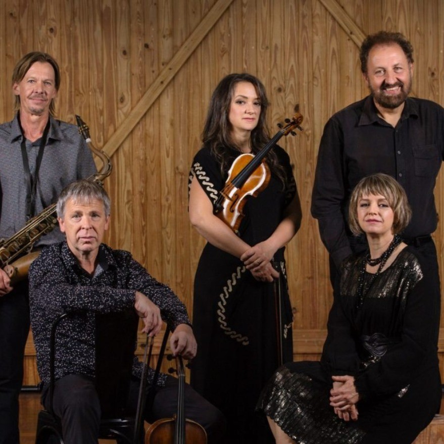 UQscience's tweet image. This Sunday, join mathematician Artem Pulemotov and musicologist Denis Collins at UQ St Lucia, for a captivating exploration of symmetry, brought to life with live musical performances by acclaimed ensemble Topology.

More details: music.uq.edu.au/event/8537/sou…