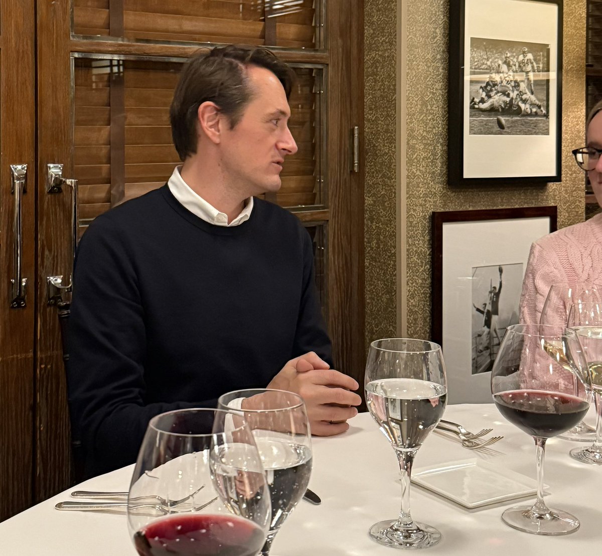 SwayEffect's tweet image. “Data is AI. AI is data. One cannot exist without the other” - @collibra CEO Felix Van de Males at tonight’s media dinner. 
#DataGovernance #TSEclientwork