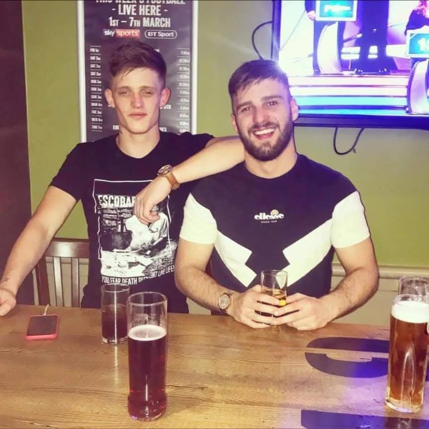 This photo has got alot of attention unintentionally but someone asked me how did you change this was my answer I hope it helps just one of you.....
I realised instead of crying to the world looking for excuses and blaming everything but myself if I just took one step at a time