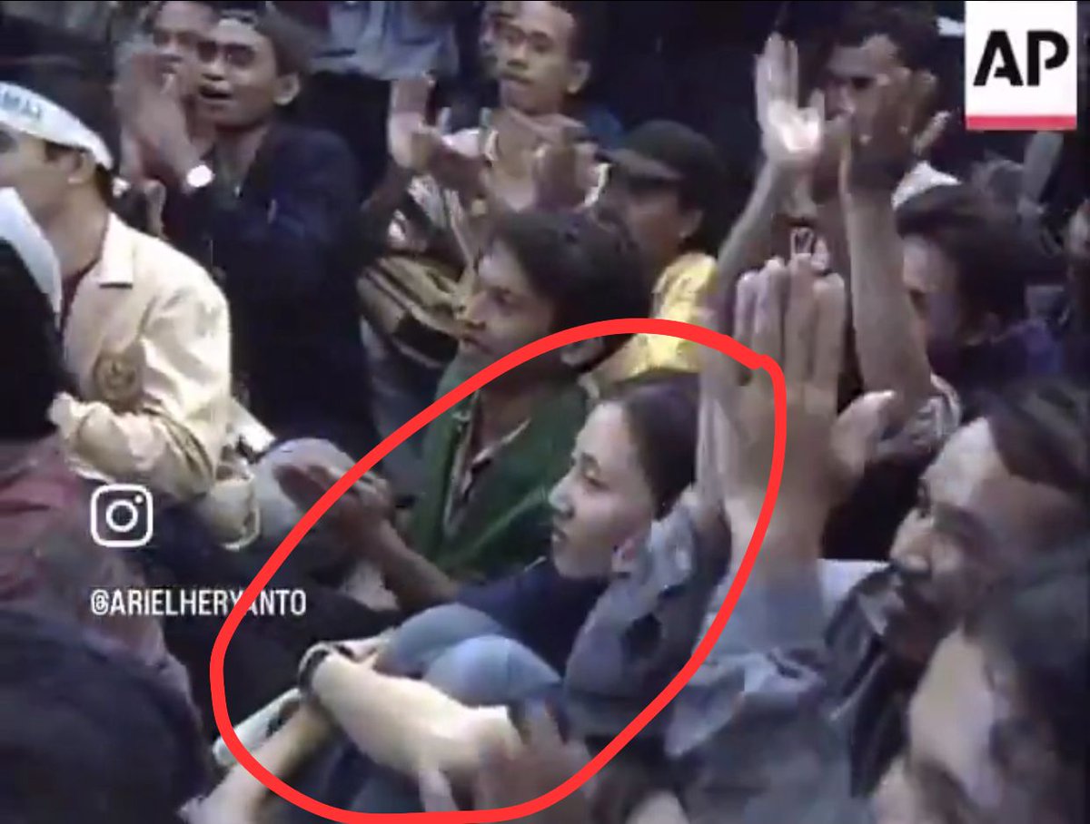 in the sea of men cheering out loud, this diva could see far into the future and she's tired of it.