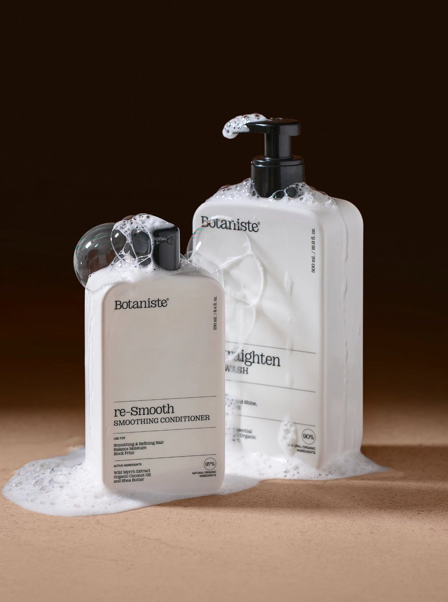 من الأشخاص المبدعين واللي أعماله نظيفة ومميزة، وميزته انه يهتم في ظهور مشاريعه بطريقة مثالية🌟

رابط الموقع: 
roserpadres.com