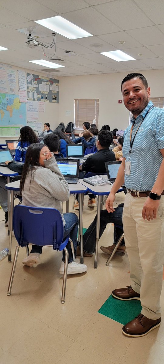 BrendaJ2006's tweet image. @SanElizarioISD @GEMS_MIDDLE #SanEliNation #GEMSPRIDE 
Honoring our GEMS heroes that served in the military. Thank you to Ms. Vitela, Mr. Espinoza, and Mr. Gutierrez.