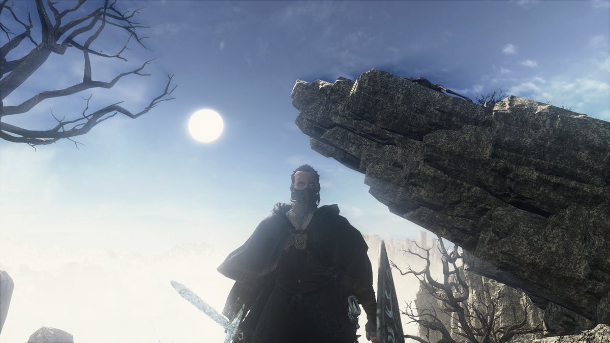 i love that archdragon peak has a sun and moon at the same time