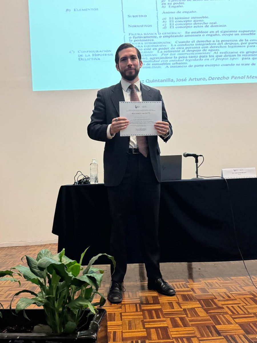 EL #IFPES, casa de estudios de la <a href="/FiscaliaCDMX/">Fiscalía CDMX</a> fortalece las capacidades técnico-jurídicas del personal ministerial. En el Módulo II del curso "Análisis Dogmático del Delito de Despojo", se analizó el tipo penal

Mayor protección patrimonial y certeza jurídica para la ciudadanía