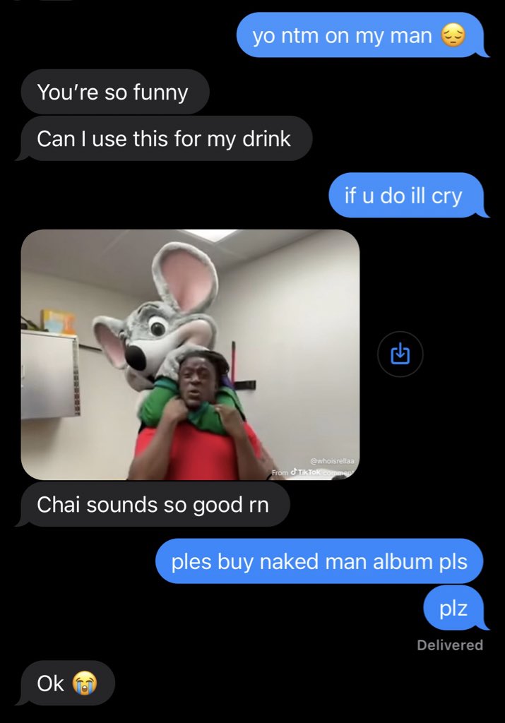 theleilachapter's tweet photo. embarrassing myself for yeonjun ✊ KEEP BUYING MOAS https://t.co/IImubJwmIh