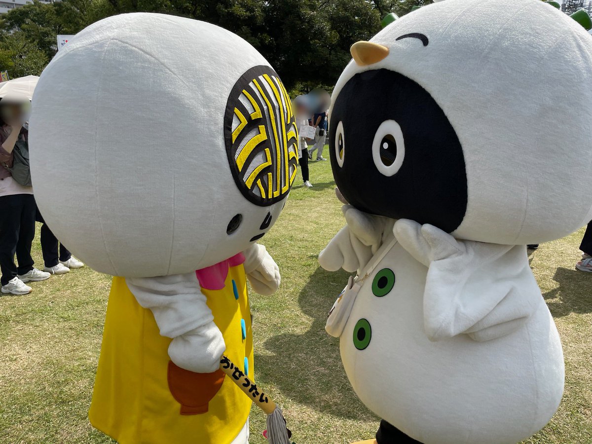 Hoo_yamano's tweet image. ＼#Hooちゃん の #ゆるバース2025 の思い出📸✨／

うどん脳ちゃん🌟🤍

🐤🎶 「ゆるバース初代グランプリのうどん脳ちゃんに近くでうどん脳を見せてもらったよ🥺✨一緒に写真も撮ってくれてうれしかった〜🥳💙」