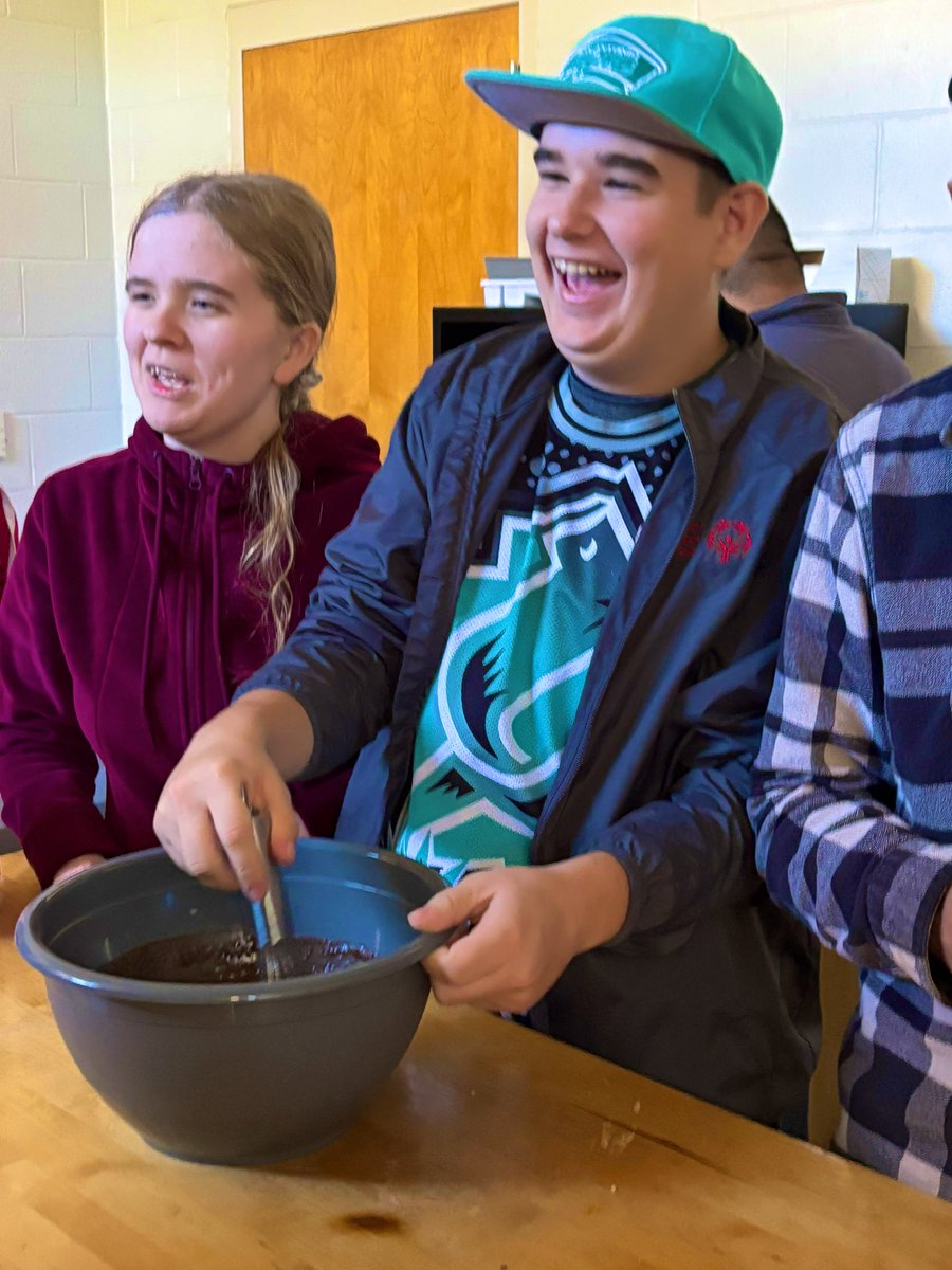 Fiona Hoffman tweet media