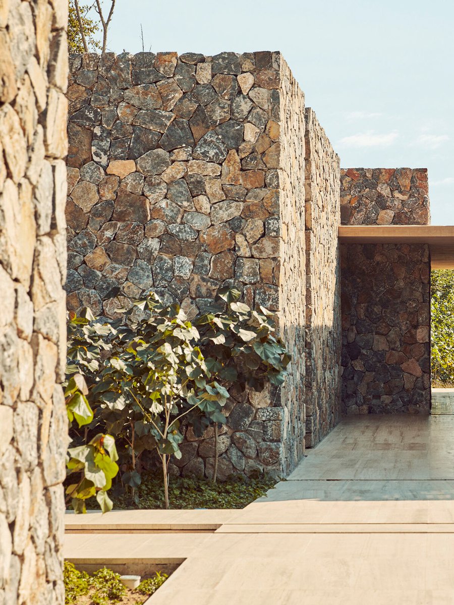 FSTamarindo's tweet image. Experience the art of renewal at the Spa at Tamarindo where nature surrounds, balance is restored and time slowly fades away.

#FSTamarindo #FSWellness