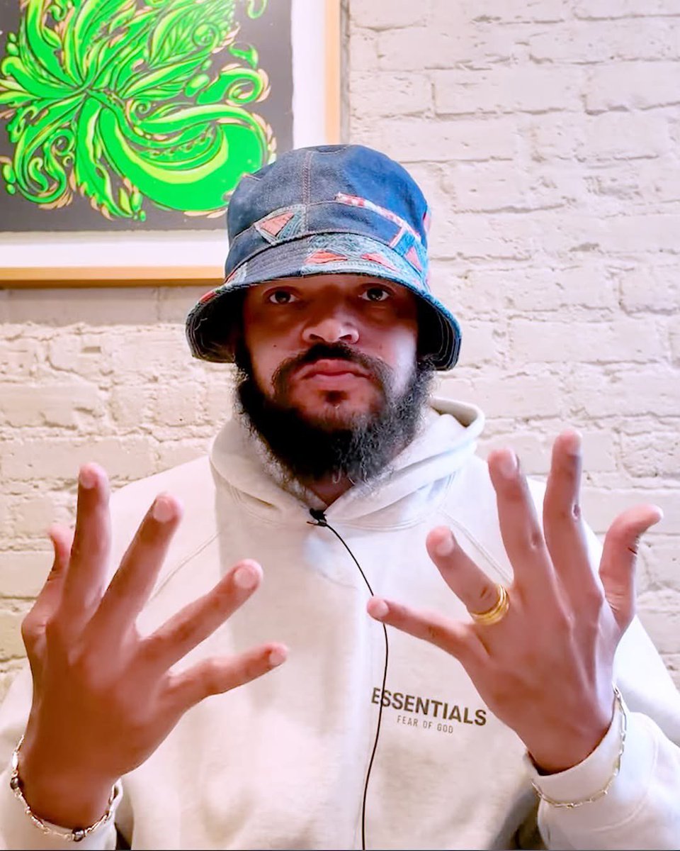 Derrick Rose shares why he moved back to Chicago after retiring from the NBA in Joakim Noah's first episode of NOMAD. 

Joakim: "It's interesting that you chose to come back to Chi, you know you've been retired for only 6 months now. I see how present you are as a pops. I really