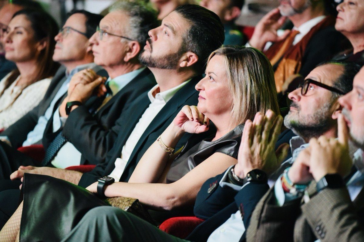 🏛️La presidenta de la Asamblea de Extremadura, Blanca Martín, ha participado en la entrega de los X Premios Gente Viajera al turismo extremeño organizados por Onda Cero. <a href="/OndaCero_es/">Onda Cero</a>  <a href="/GenteViajeraOCR/">Gente Viajera</a> <a href="/OCR_Extremadura/">Onda Cero Extremadura</a>