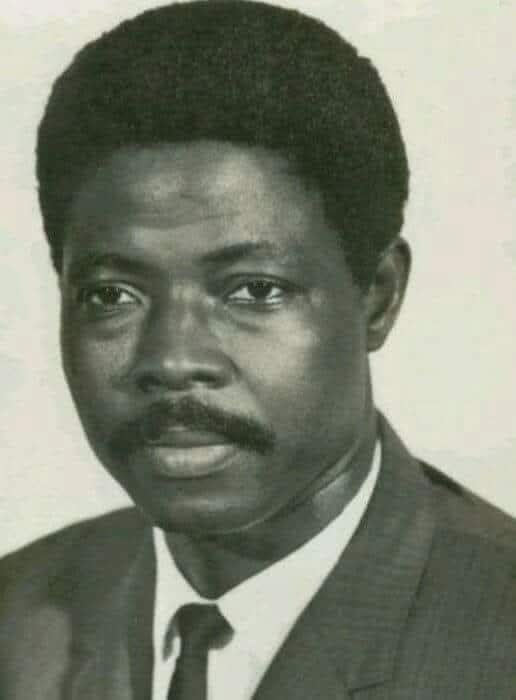 YOLICOM6's tweet image. Emmanuel Olatunde Alaba Olanrewaju Odeku, (June 29, 1927 - August 20, 1974) was the first Yoruba neurosurgeon trained in the United States who also pioneered neurosurgery in Africa.

Born on the 29th of June 1927, to the Adubieye family of Awe, in Afijio Local Government in the…