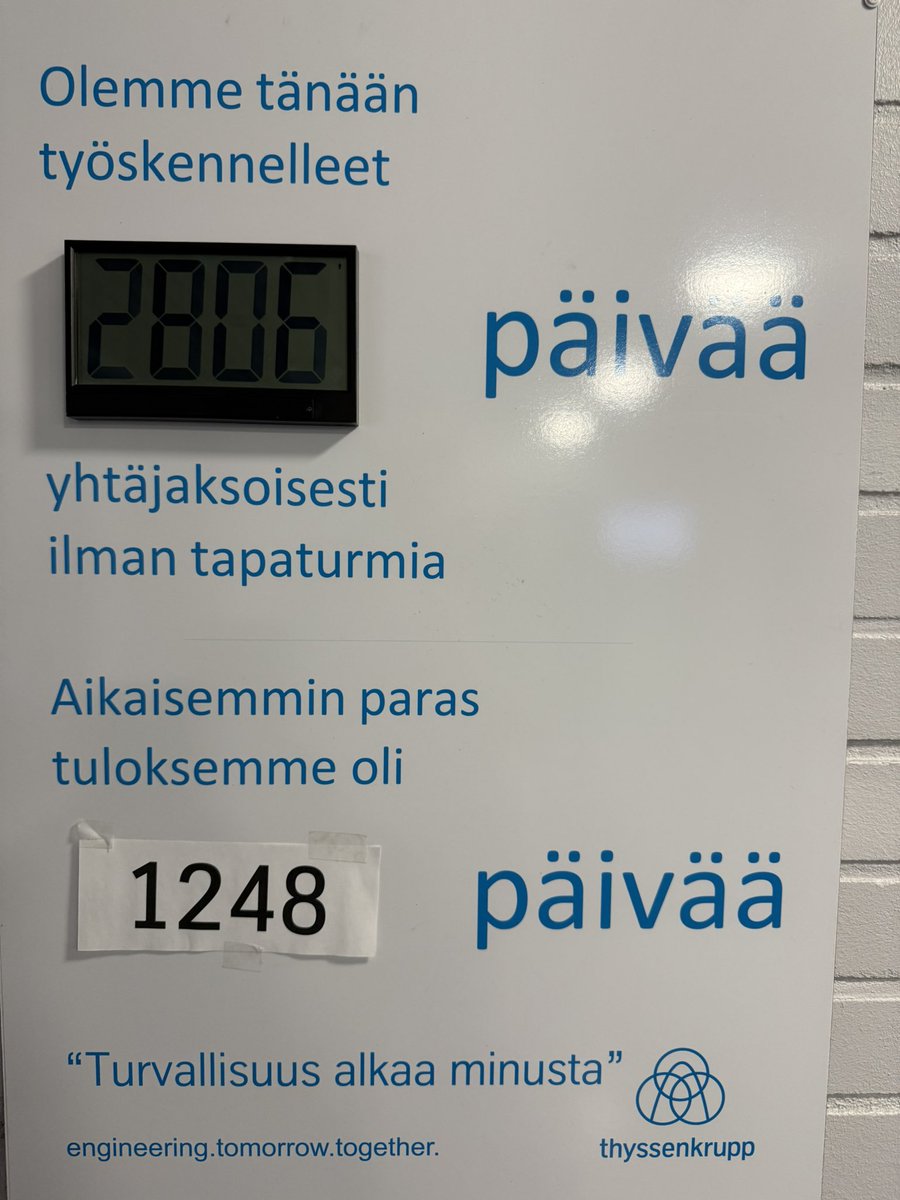 Tänään saimme tutustua yhteen Jämsän teollisuuden timanteista – ThyssenKrupp Aerospace Finlandiin.

Yritys ei ole pitänyt yt-neuvotteluja yli 30 vuoteen, sen liiketoiminta sekä tulos ovat kasvaneet tasaisesti, ja turvallisuudesta kertoo yli 2800 päivän putki ilman tapaturmia.