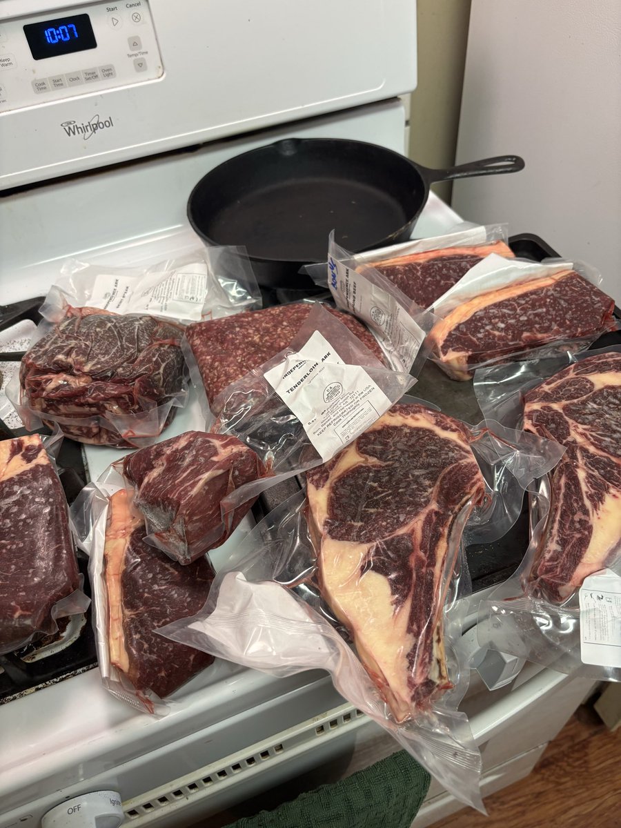 Just received my strength box from <a href="/IndependenceArk/">Independence Ark Farm</a> 

Can’t wait to try these bad boys!