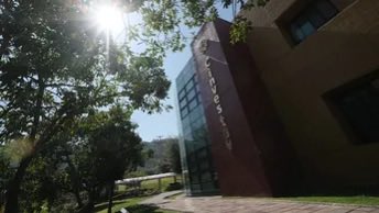 EnfasisComunica's tweet image. JALISCO LANZA PARQUE DE DISEÑO DE CHIPS
El estado de Jalisco anunció la creación de un nuevo parque para diseño de semiconductores, parte de la estrategia nacional para fortalecer la industria tecnológica. #Innovación #Méxic