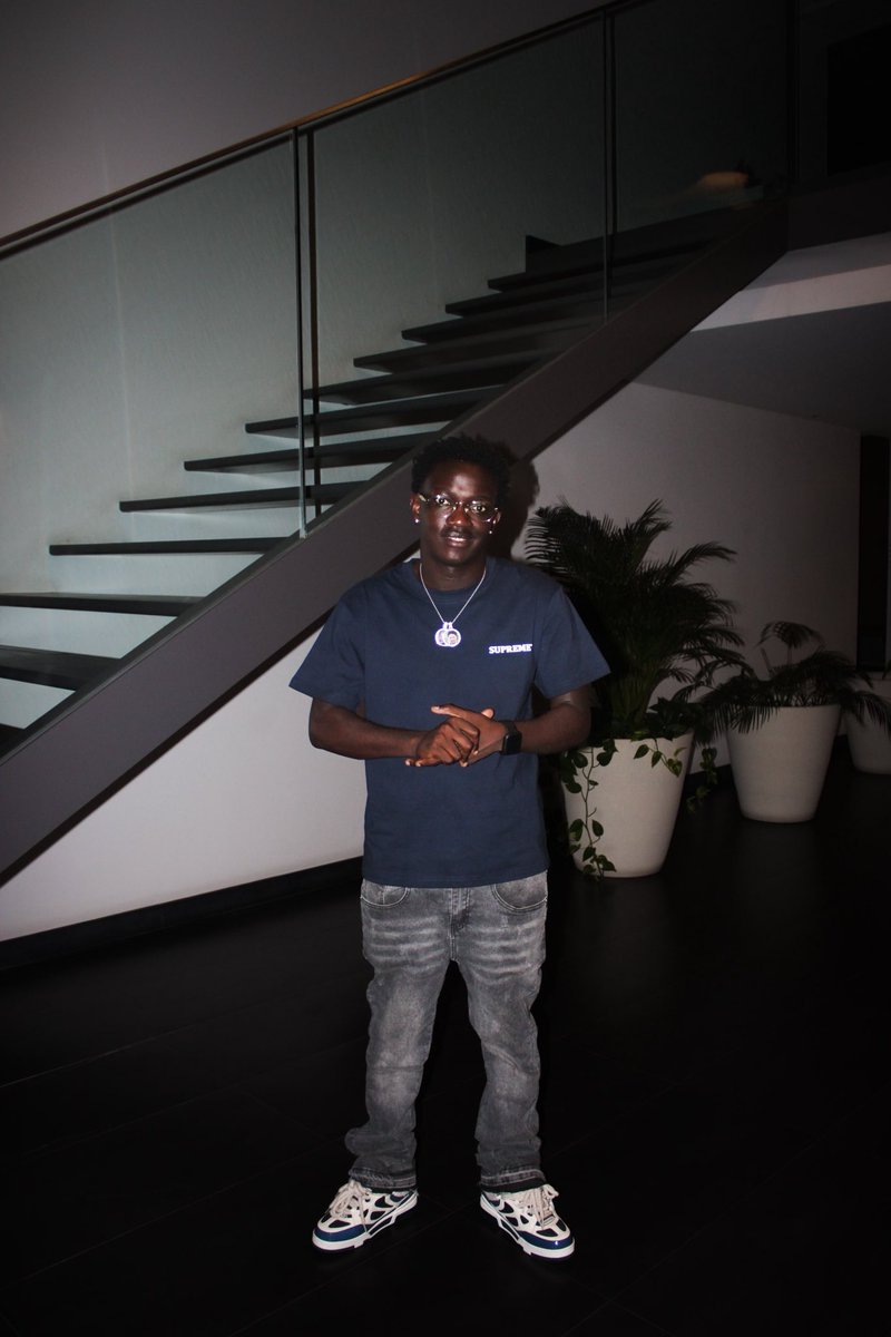 11/11🇦🇴 
Happy Independence Day to all my people 🤩❤️🇦🇴