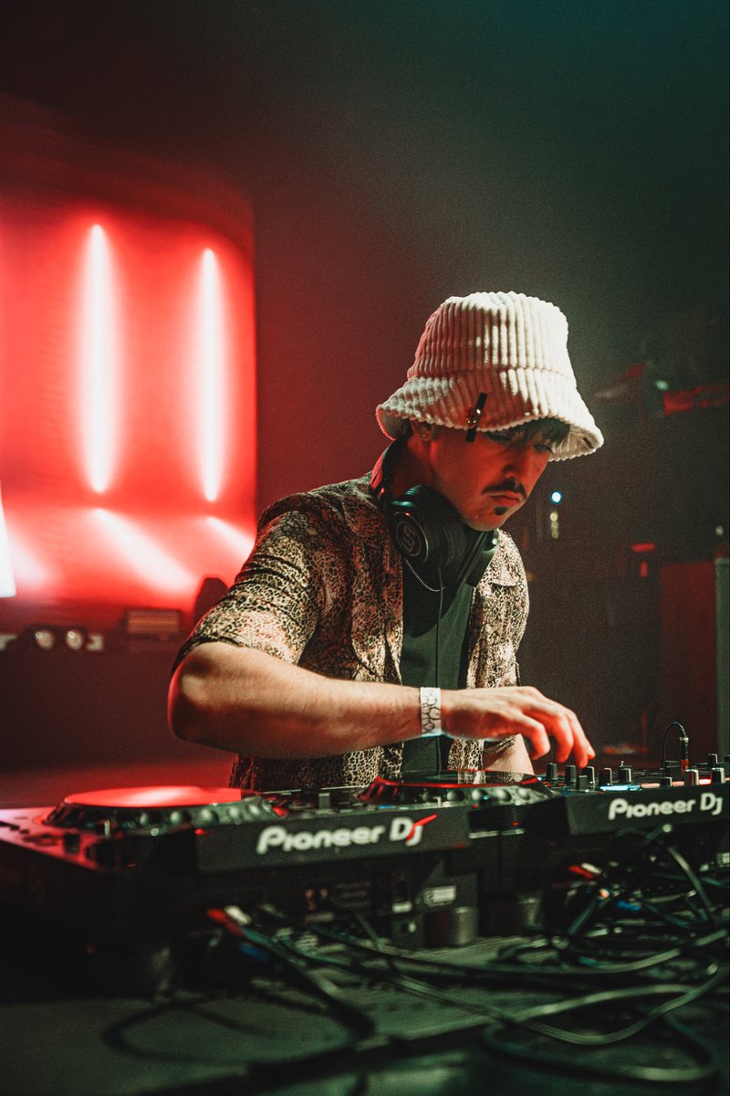 🚨 IT’S GOING DOWN TONIGHT! 🚨
DOSE OF DANCE is taking over The Marc 💀
🎧 Open Decks + killer sets by MIGX &amp; XHALE
💿 USB draw @ 10PM — bring your beats &amp; show us what you got!
🍻 $3 wells &amp; beers | $4 Beatbox | Bottle specials all night
🎶 Vibes start at 10PM | 18+