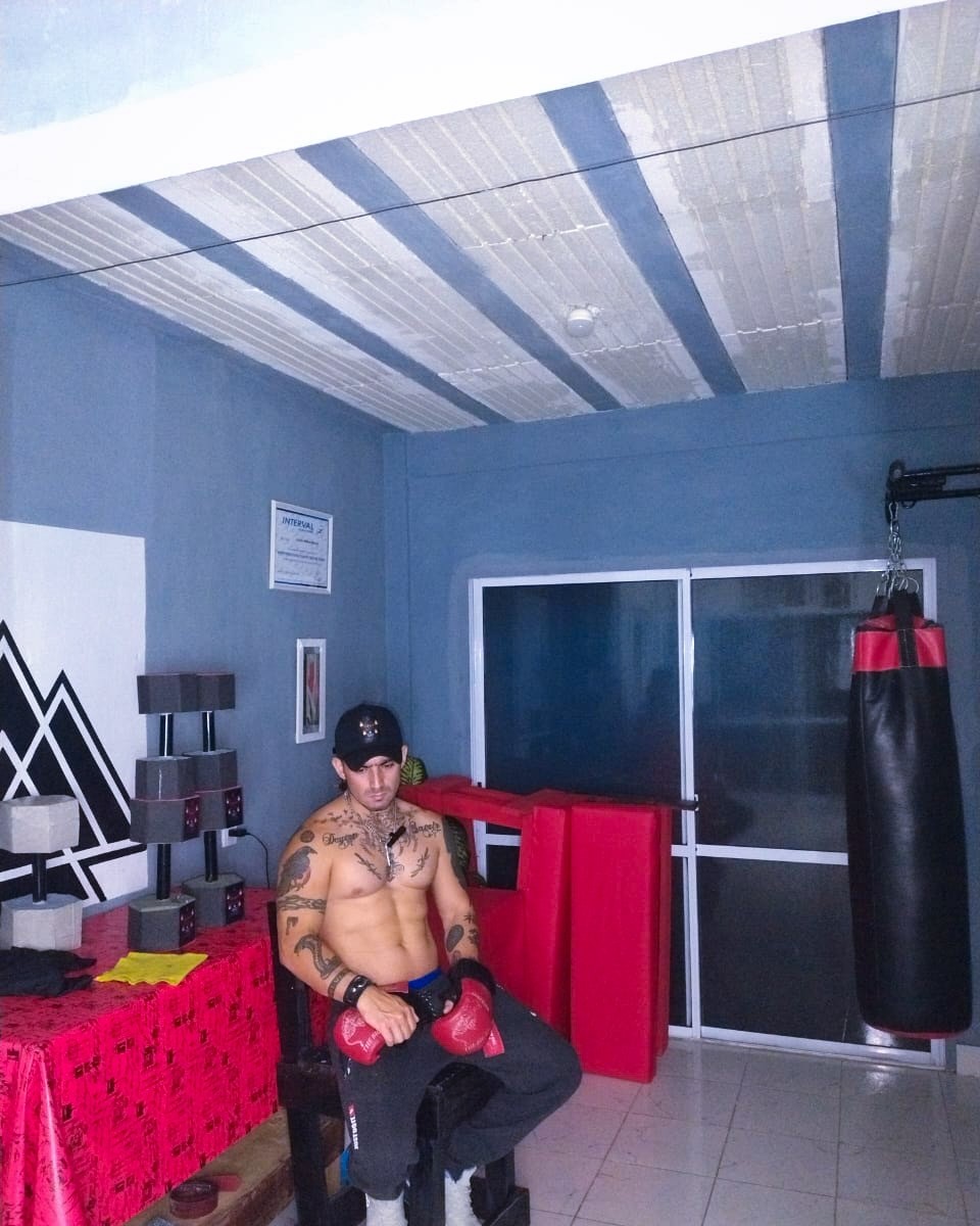 > “Si estás buscando algo exclusivo, sexy y auténtico, mi link de suscripción está esperándote… ⟁ onlyfans.com/u312320162”