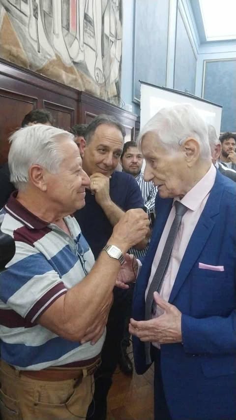 raulbarcelook's tweet image. Anoche, la Universidad de Buenos Aires declaró Doctor Honoris Causa a Heriberto Pronello, gran talento, enorme creador de la historia del automovilismo y el desarrollo. Allí estuvimos acompañándolo.. Felicitaciones Heriberto!!