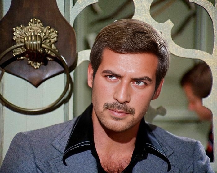 70's TV actor 😄📺