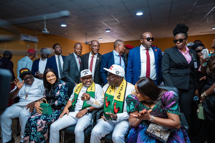 CCSoludo's tweet image. Today, in the company of my family and Deputy, I received our Certificates of Return from the Independent National Electoral Commission (INEC) at its State Headquarters in Awka, the capital of Anambra State.

This occasion marks the successful conclusion of the 2025 electoral…