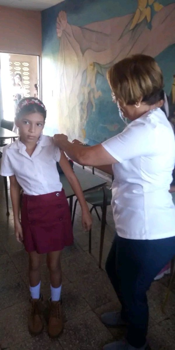 yamelverdecia's tweet photo. Comenzó este lunes 10 de noviembre, la vacunación contra el Virus del Papiloma Humano (VPH), en #HolguínSí como parte de la campaña nacional.
Más detalles:
https://t.co/2iLvnP8uyp…👈🏻 https://t.co/UNpB1mslfQ