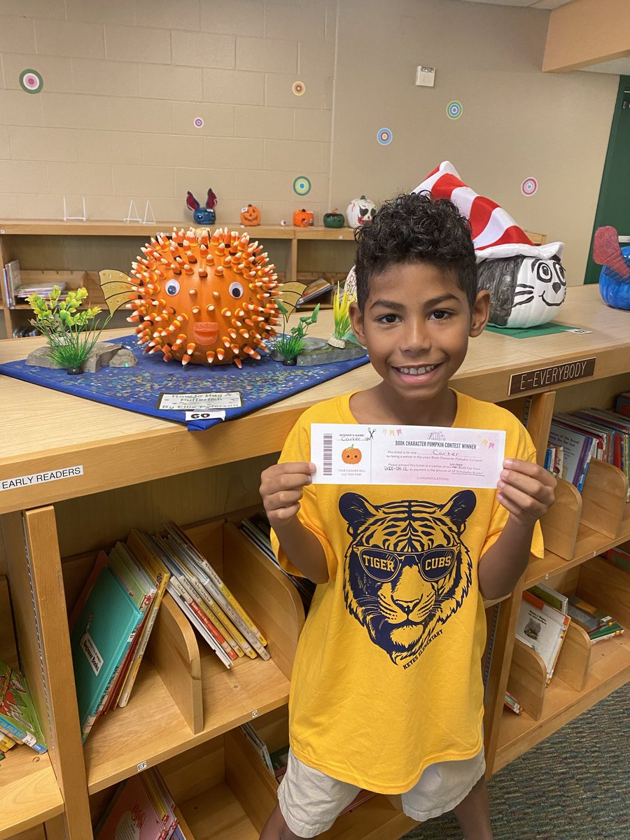 EstherRivas_3's tweet image. Last week at Keyes Elementary we wrapped up the library book character pumpkin contest! Here are some of our winners with their pumpkins. We had such a great turn out this year. Thank you to everyone who participated! 🎃📚🏆
