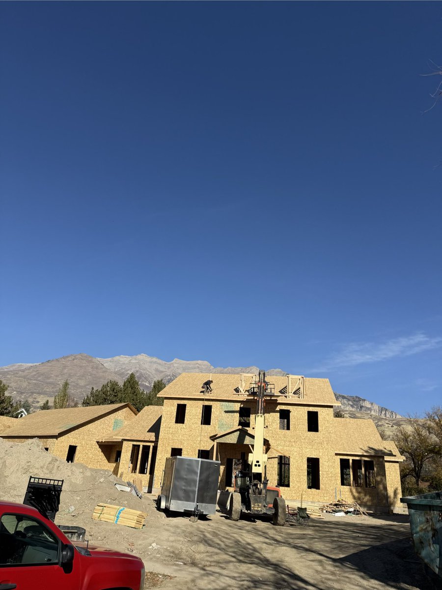 Jaredkotter's tweet image. 2/3 measured today ✅

It’s a sprint to measure this many houses in one day while also taking care of ongoing projects. But it must be done