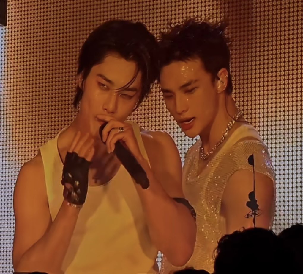 hj 🦊🥟 (@onlyhyuninx) on Twitter photo 