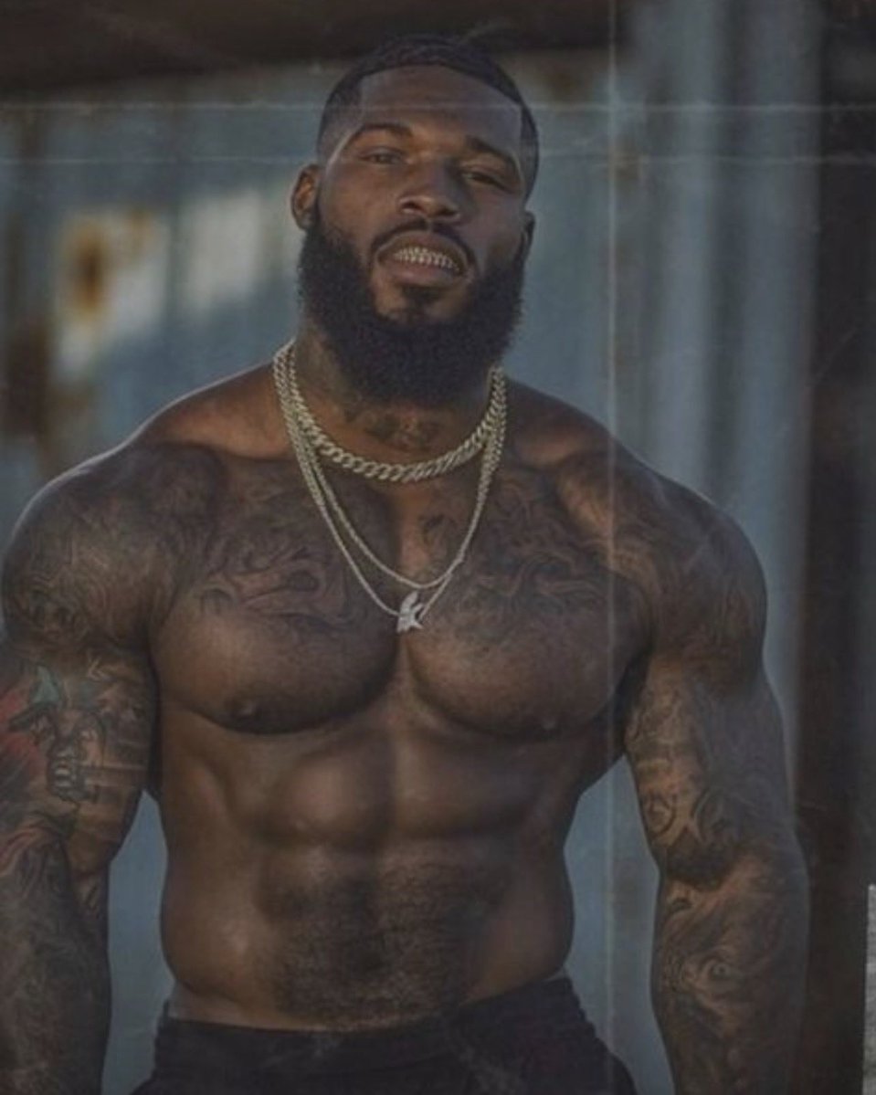 🥳 Happy Release Day to the GOAT, Jahquel J! 💕

It’s finally here, Heart of a Goon 🔥

F#CKYOUUMEANNN

Before you jump in, make sure you’ve read the books listed below 

a.co/d/dxRNEry

#HeartofAGoon
#JahquelJ