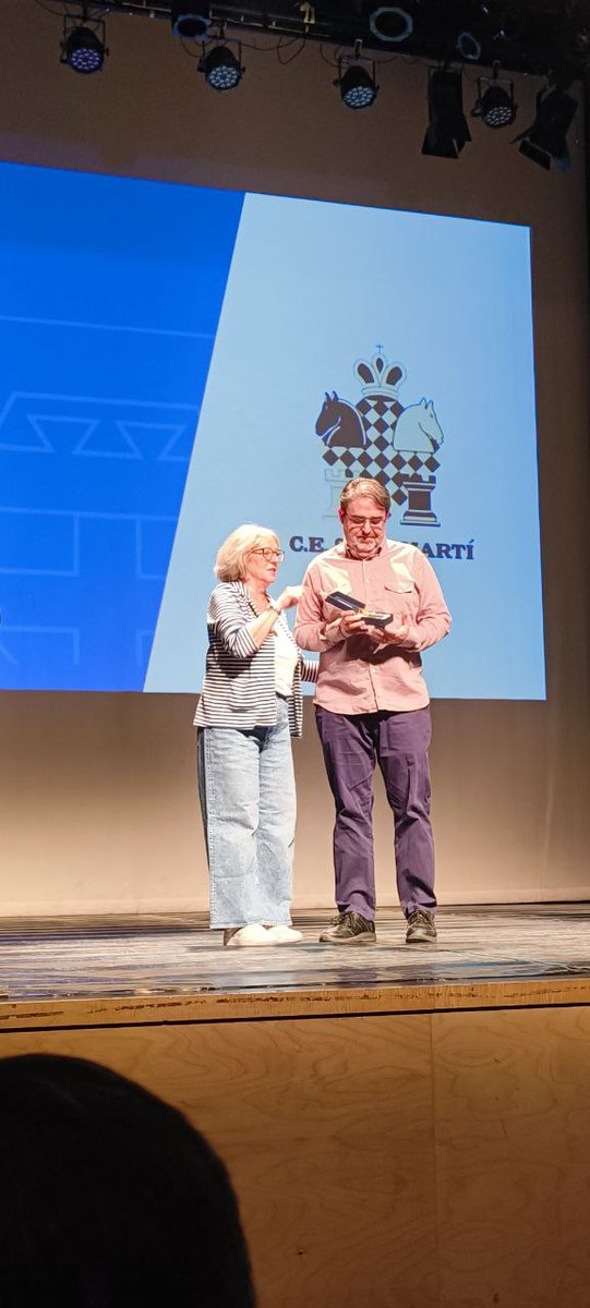 BComu_SantMarti's tweet photo. 63a edició dels premis Sant Martí del nostre districte.
Reconeixement merescut a entitats com la Coordinadora d'Entitats del Poblenou, l'AVV de la Verneda Alta, l'AVV del Clot i el Club d'Escacs Sant Martí  1/3 https://t.co/04ilMxkc9H