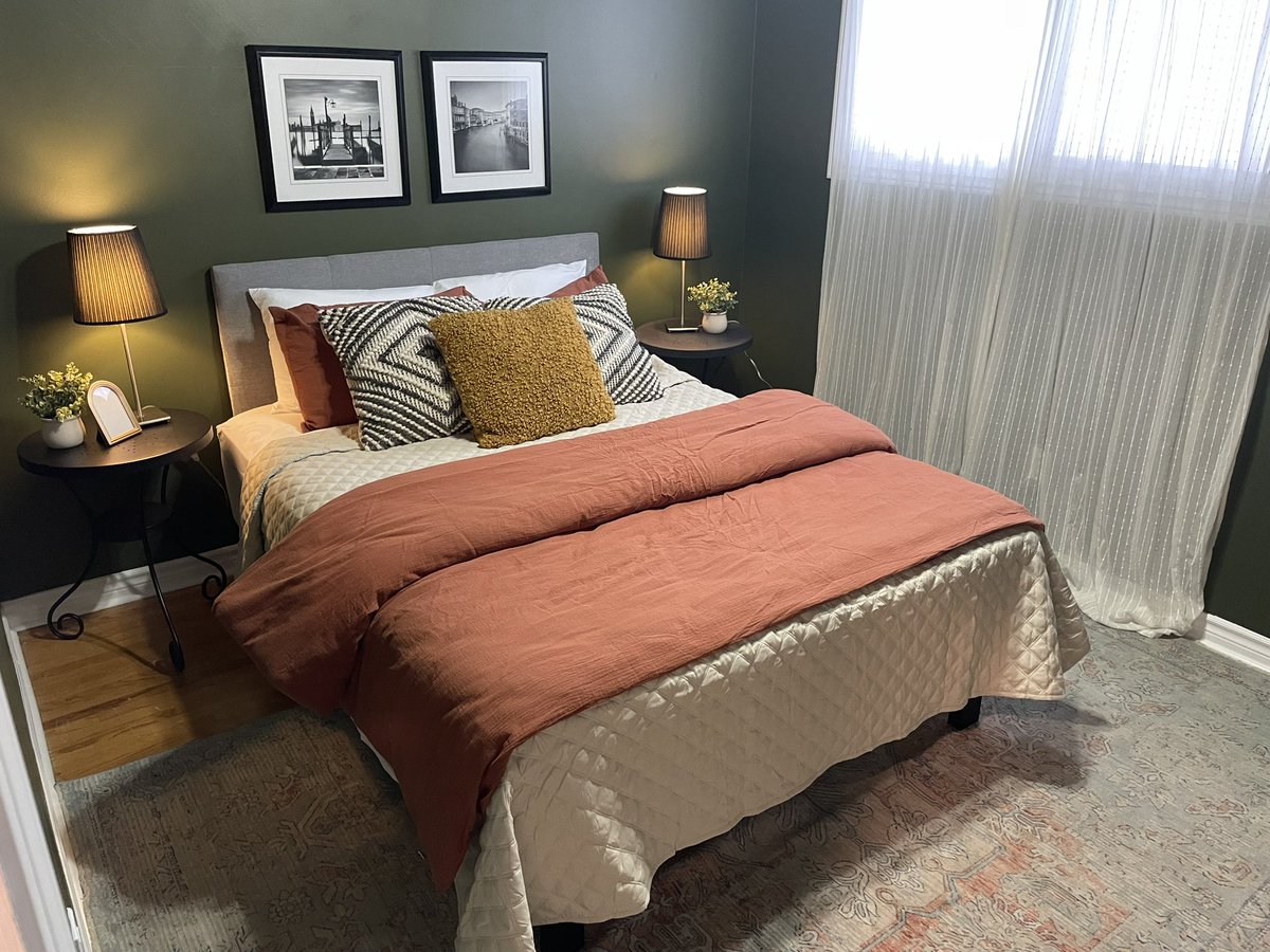 mattfunkk's tweet image. Putting my duplex on the market. Terrible timing. But it’s vacant. Figured why not. I want to build/major reno instead, more exciting. Did that to this place years ago. Made a good profit. If the market didn’t pop up so high and then drop it wouldn’t feel so bad.If it Was just…