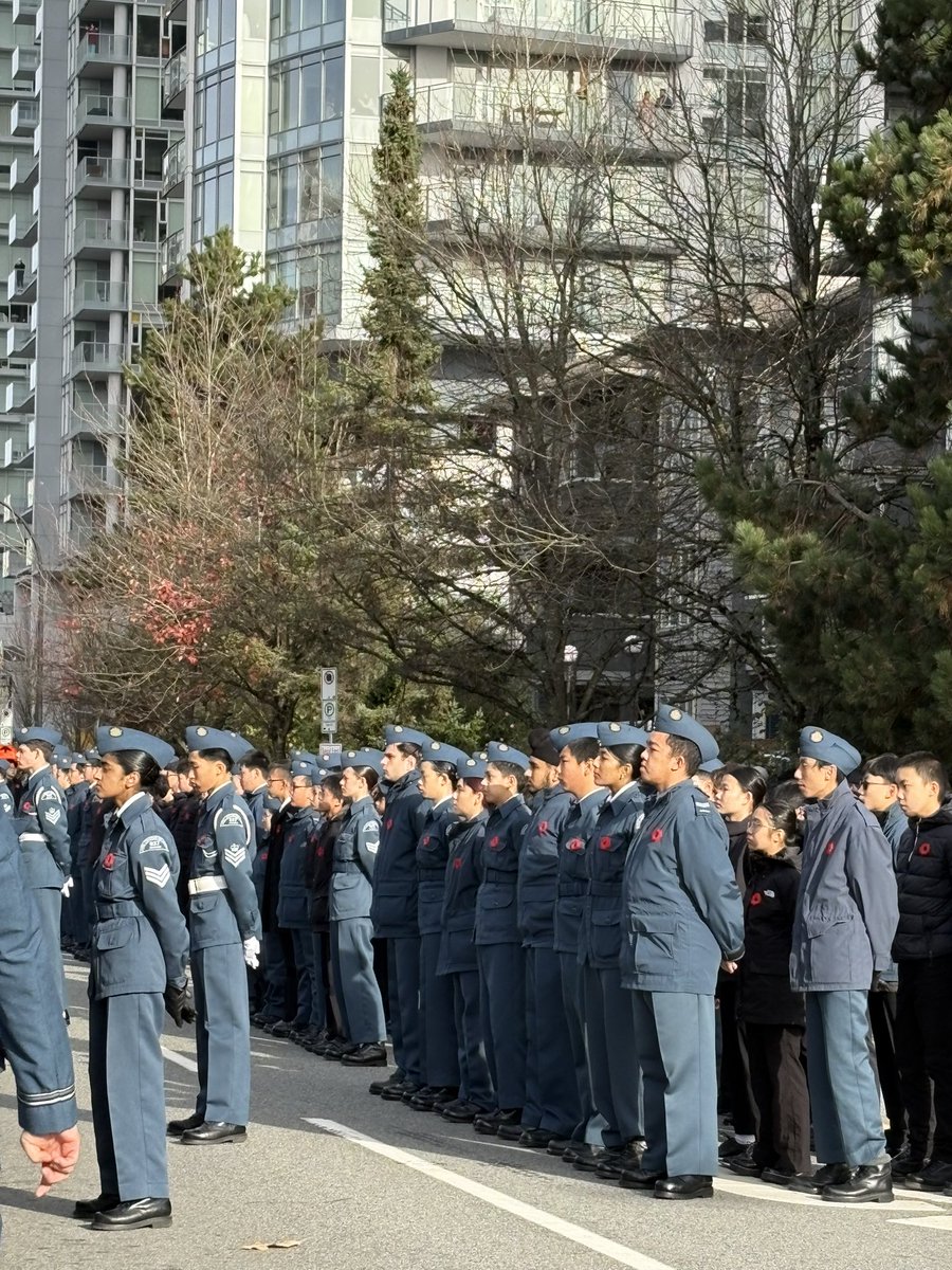 rajchouhan's tweet image. With love and gratitude, we honour those who served and sacrificed for our freedom. Their legacy lives in our hearts. #RemembranceDay #LestWeForget