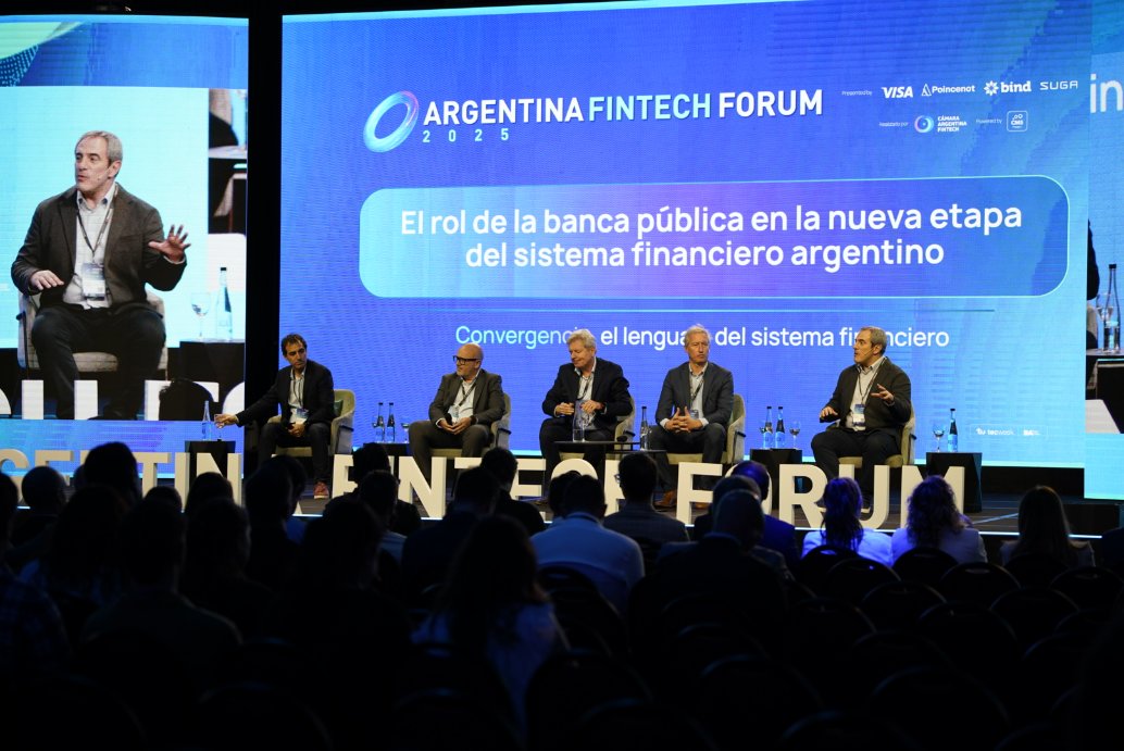 EL BANCO NACIÓN SE SUMÓ AL “ARGENTINA FINTECH FORUM 2025” PARA SEGUIR TRANSFORMANDO LA EXPERIENCIA FINANCIERA DE MILLONES DE ARGENTINOS

La entidad participó del #ArgentinaFintechForum2025, el principal encuentro del sector tecnológico-financiero del país, organizado por la