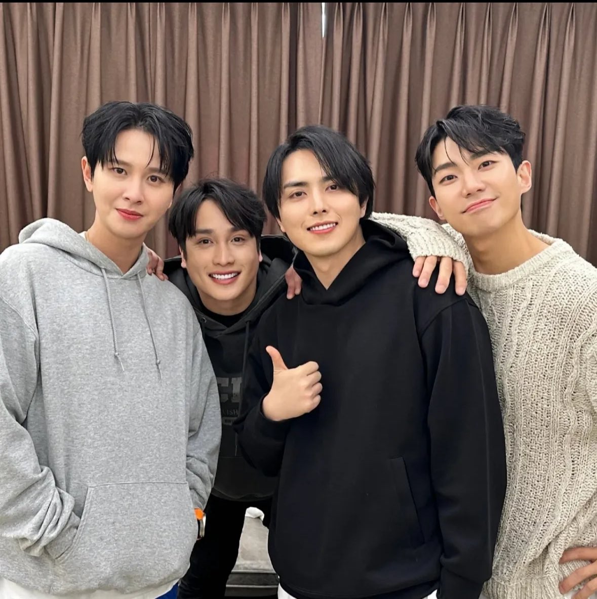 제아세기 ZE:A CENTURY tweet media