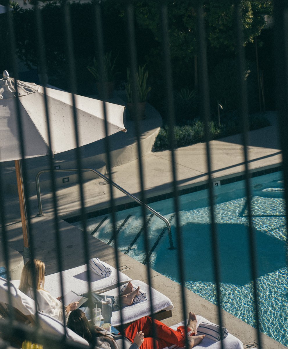 Strategy mode: float.
Every good campaign needs a little creative recharge. 🏊‍♀️