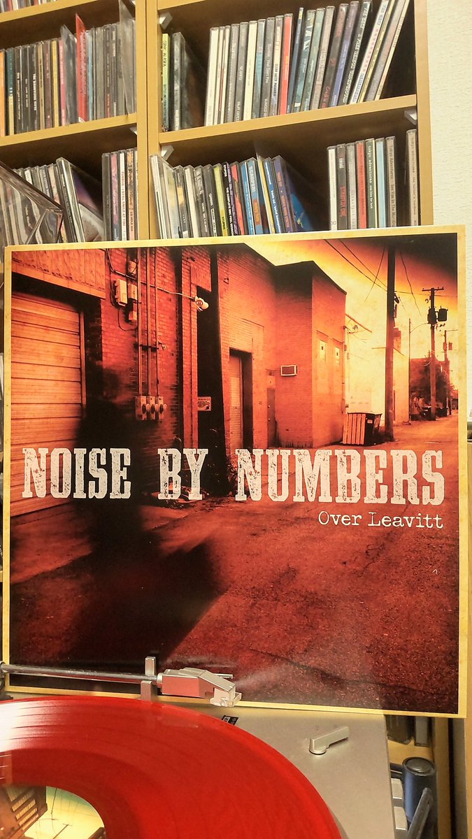11/12 本日は〇〇の日ネタはお休み

Noise By Numbers - Over Leavitt

先日 SludgeworthのLIVE音源を聴いて感涙
その流れでコチラも聴きました
Sludgeworth , The Bomb, Textbook のメンバーによるNoise By Numbers の2nd
哀愁のメロディに胸が熱くなる
建築物ジャケ

jumpstartrecords.bandcamp.com/album/over-lea…