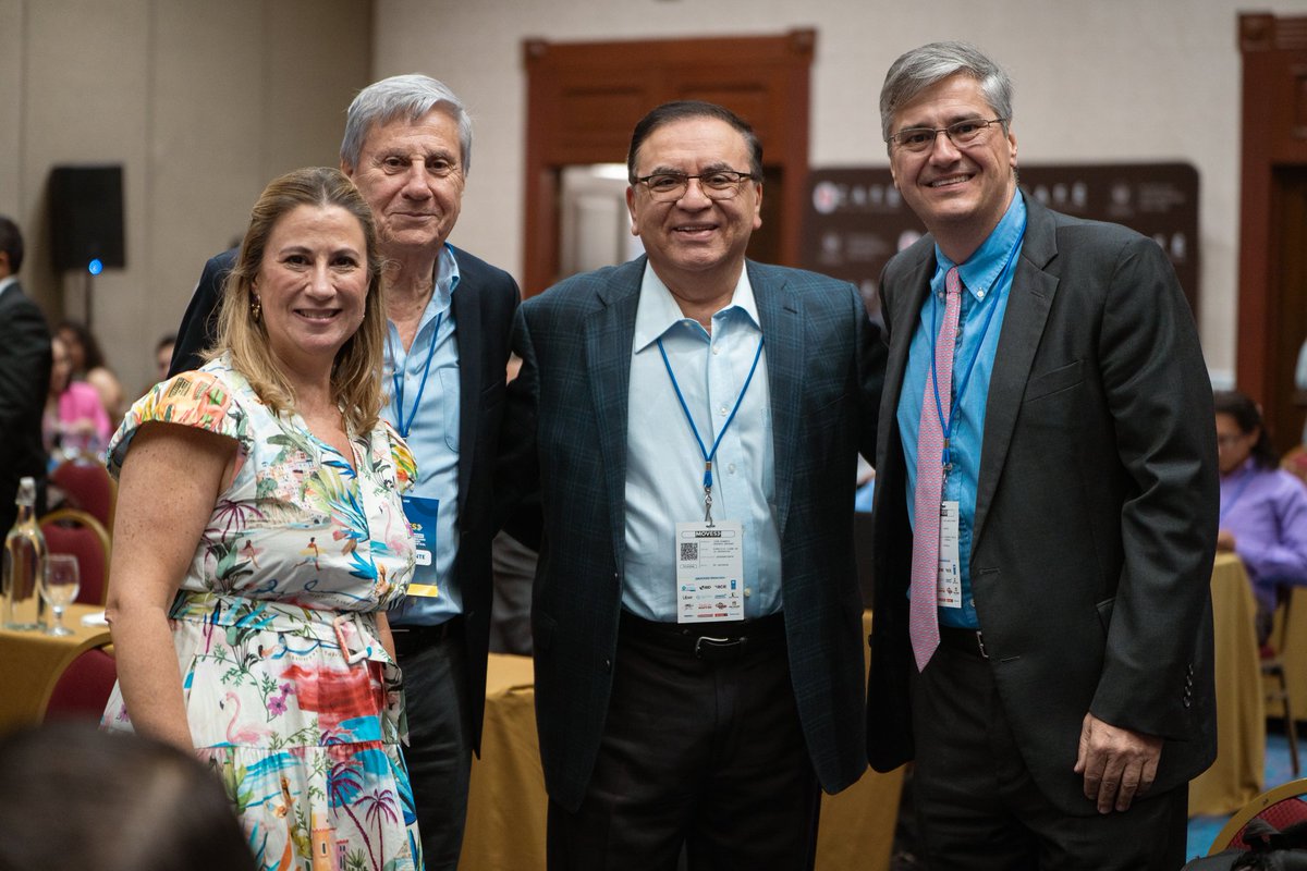 Asesuisa tweet media