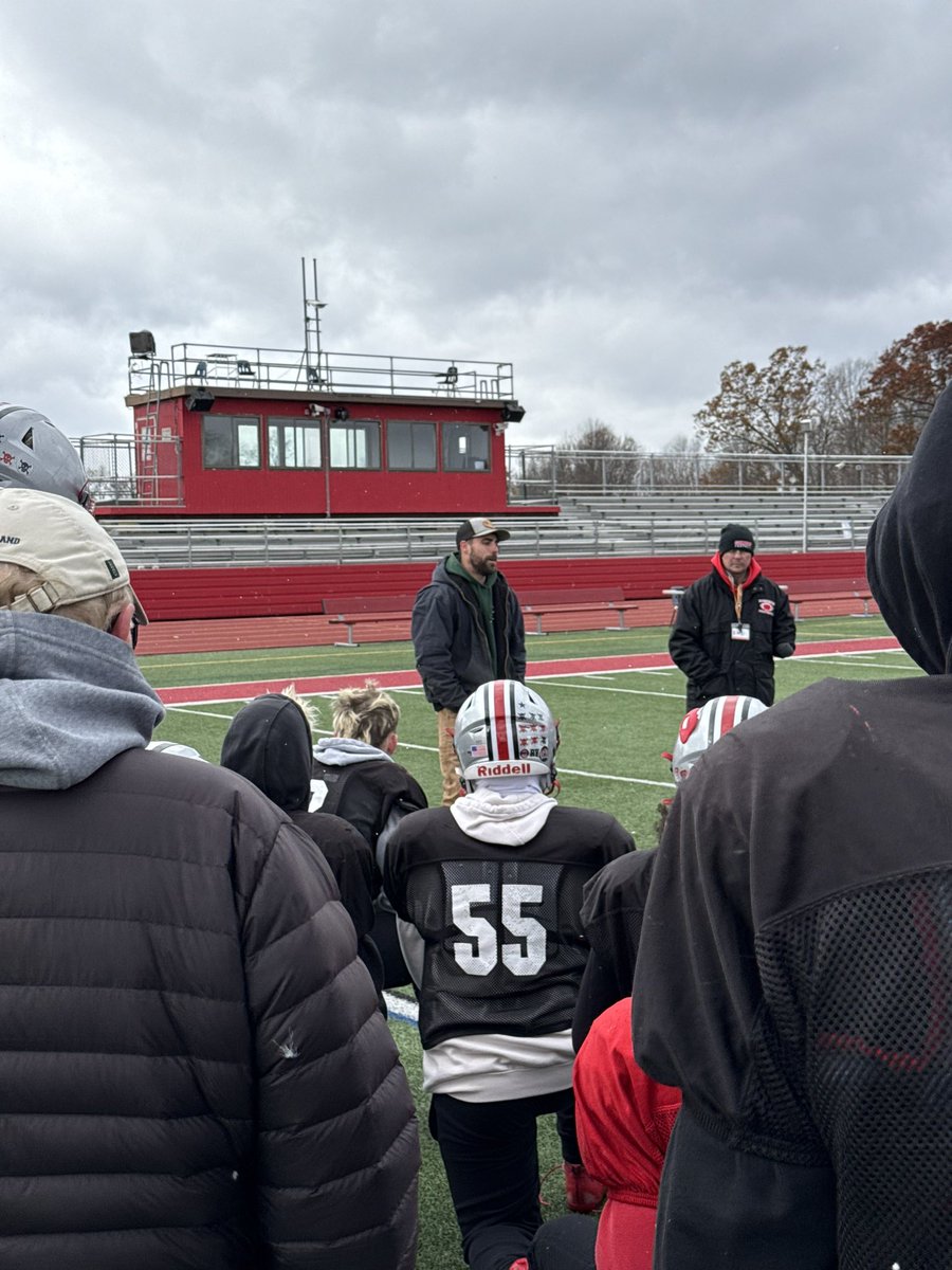 Special thanks to <a href="/mattpires23/">Matty Pires</a> Somers legend, 2016 State Champ, NYS player of the year and All-Confetence 4 year player at <a href="/RhodyFootball/">Rhody Football</a> for coming in today to talk to our guys about what it means to buy into culture and do the little things right.. #TuskerFamilly #KTA