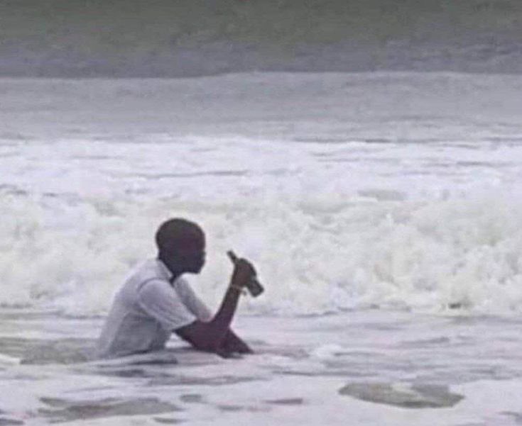 gud day mi brethren

gabii has enjoyed z hiatussy v much so

been drinkin wit frens, building shet wit ai &amp; seeing things play out

above all, its been entertaining to see gabiis hoam chain $S go thru le worse taims

will refrain from sayin moar

gabii still holds le $S-tussy