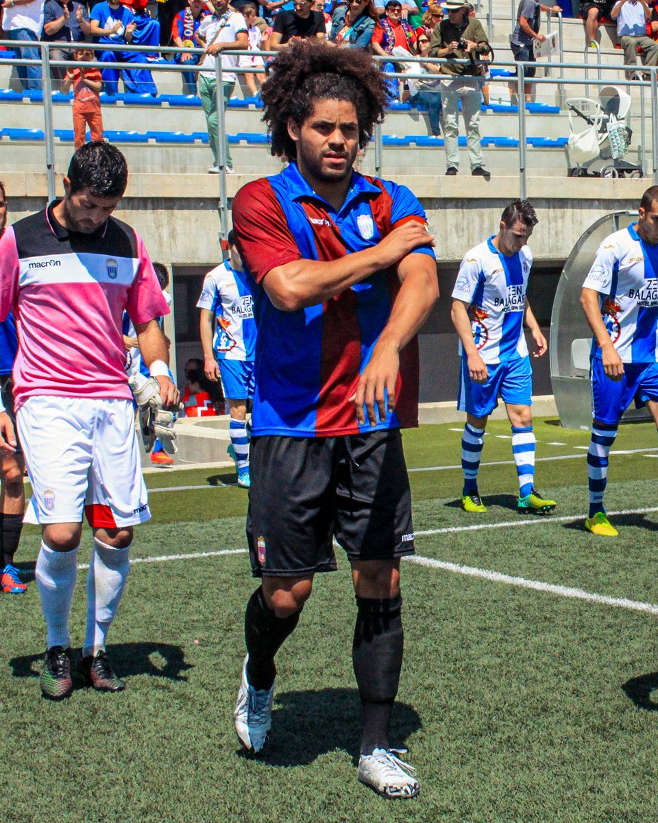 Lo que es el fútbol y la vida. 

Aridane volverá a pisar el Nuevo Pepico Amat después de diez años. La última vez que lo hizo fue defendiendo la elástica del <a href="/CD_Eldense/">CD Eldense</a> como capitán jugándose el no descender a Tercera. A partir de ahí, el jugador defendió a un <a href="/Cadiz_CF/">Cádiz Club de Fútbol</a> que con