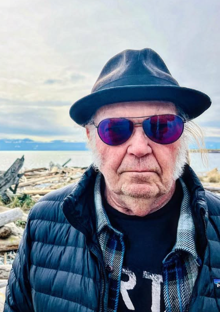 rocknrollgarag1's tweet image. Happy 80th birthday to Neil Young!