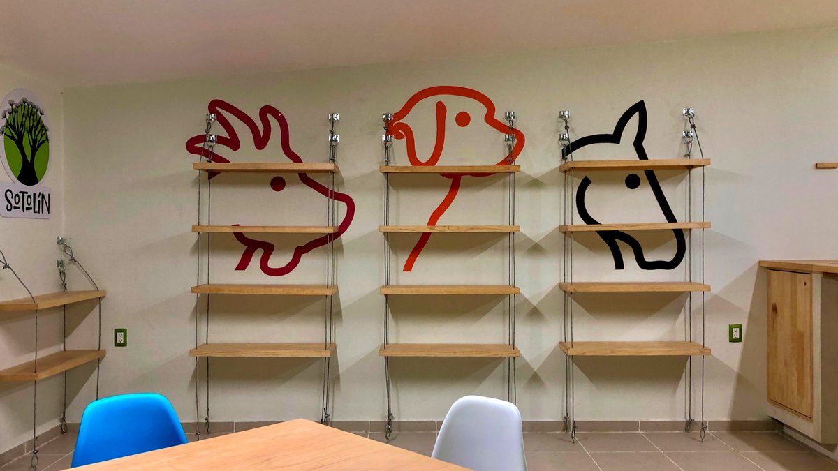 #Obras
Sotolín Agropecuaria.

Intervención y diseño interior  para tienda de productos agropecuarios, Tuxtla Gutiérrez, #Chiapas.

1) Vista general.
2) Vista lateral izquierda.
3) Vista frontal.
4) Vista lateral derecha.

#DiseñoInterior
#Arquitectura #Architecture
#REArquitectos