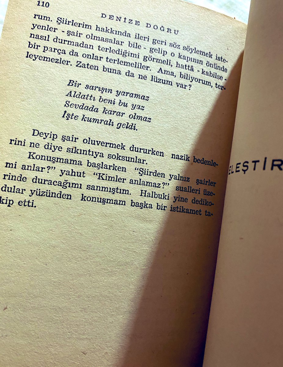 Orhan Veli dönüp dönüp Orhan Seyfi’yi diline dolamış.