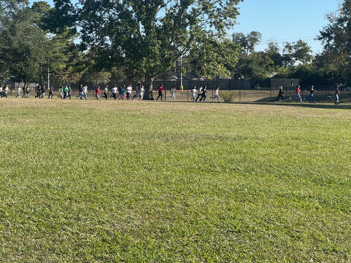 Baker6thgrade_PE tweet media