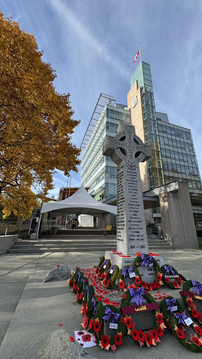 SamWangRichmond's tweet photo. Grateful to stand with our community in Richmond to honour those who served and sacrificed for peace and freedom. Lest we forget. 🌺 #RichmondBC #LestWeForget https://t.co/jm1iVqZkPs