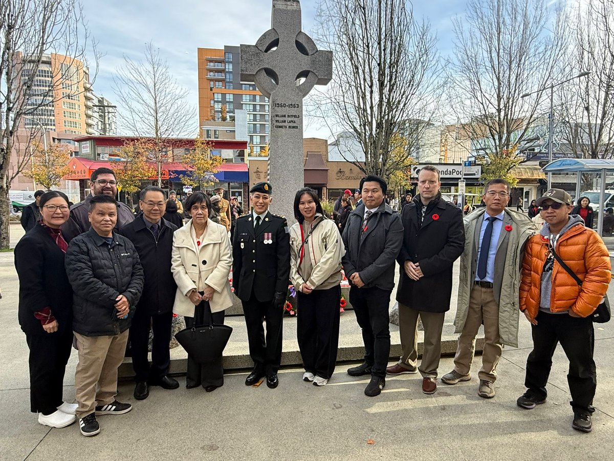 Grateful to stand with our community in Richmond to honour those who served and sacrificed for peace and freedom. Lest we forget. 🌺 #RichmondBC #LestWeForget