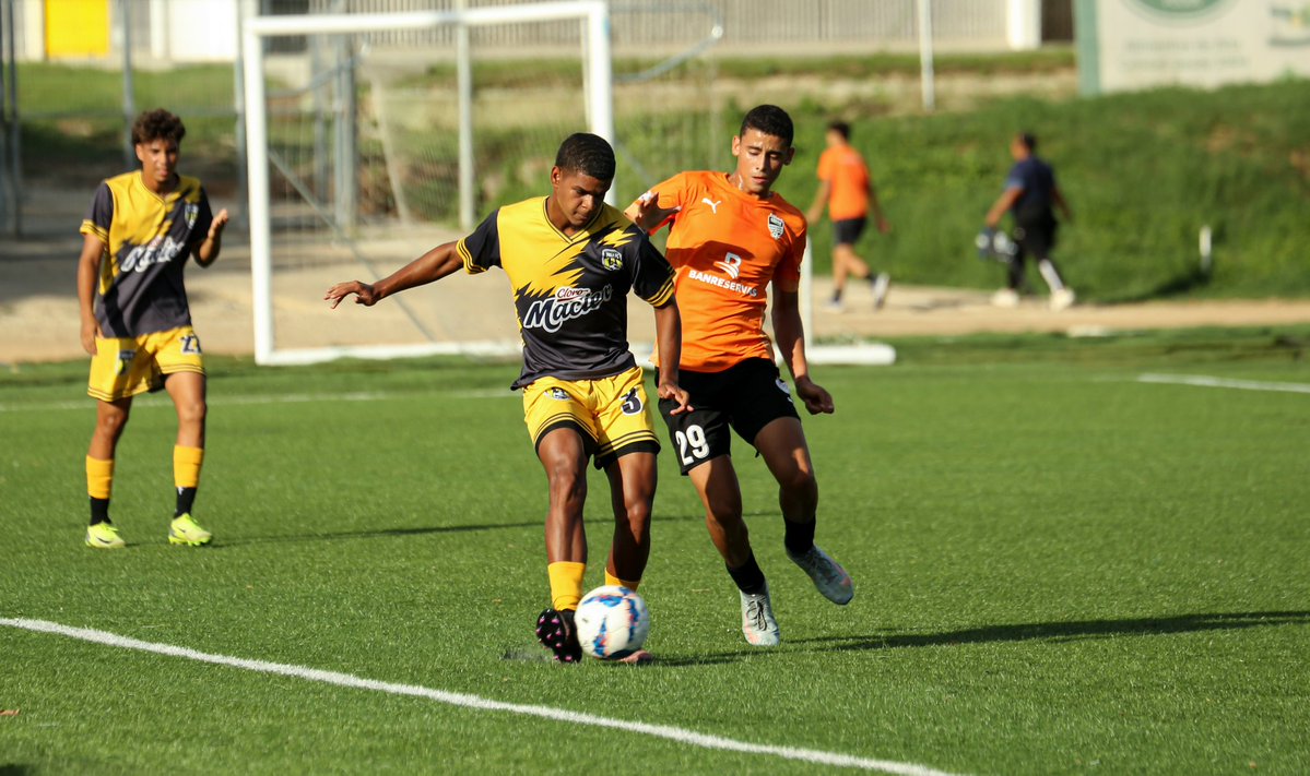 ¡ARRIBAMOS AL MINUTO 60! 

CIBAO FC 2-0 MOCA FC 
.
.
.
#expansiónldf #mocafc #aurinegros