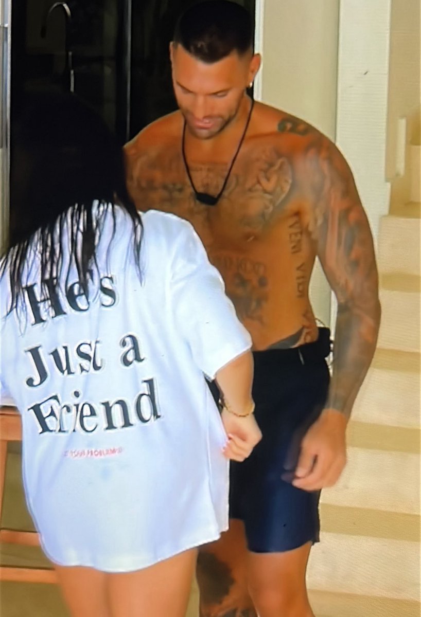 ɮяʊռօ 🫧 tweet media